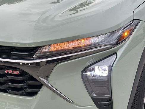 Certified 2024 Chevrolet Trax RS w/ Driver Confidence Package image 11