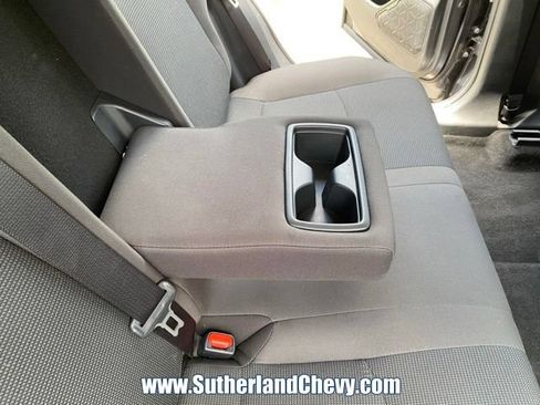 Used 2025 Toyota RAV4 LE AWD/4WD image 33