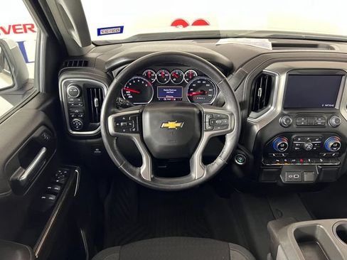 Used 2022 Chevrolet Silverado 1500 LT AWD/4WD image 13