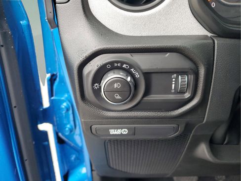 New 2026 Jeep Gladiator Willys AWD/4WD image 28