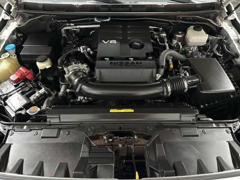 Used 2022 Nissan Frontier SV w/ Technology Package image 34