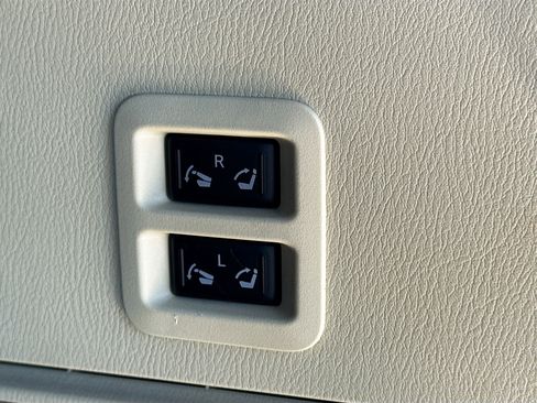 Used 2024 INFINITI QX80 Sensory image 13