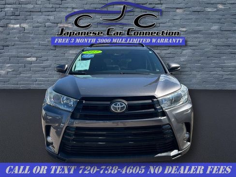 Used 2017 Toyota Highlander SE AWD/4WD image 6
