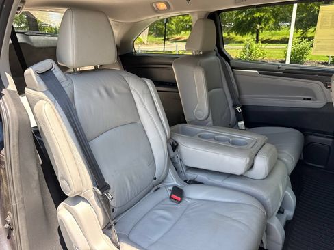 Used 2019 Honda Odyssey EX-L image 33