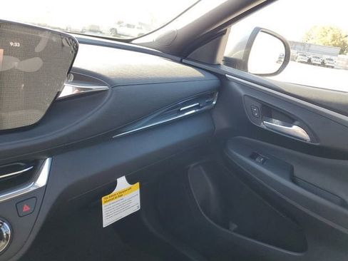 New 2026 Buick Envista Preferred w/ Convenience II Package image 25