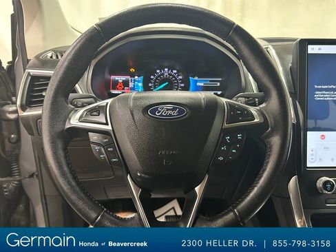Used 2023 Ford Edge Titanium image 25