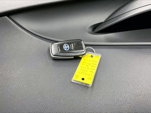 Used 2020 Toyota Prius Prime LE FWD image 14