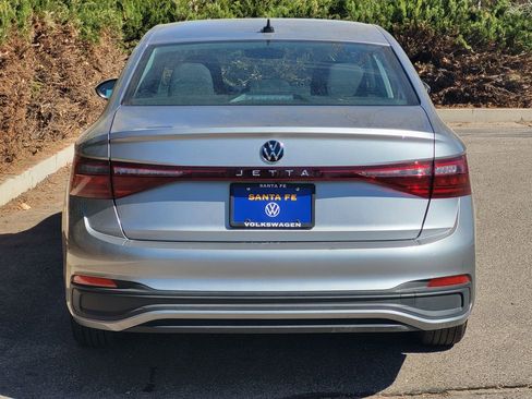 Used 2025 Volkswagen Jetta S image 6