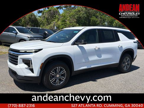 New 2026 Chevrolet Traverse LT FWD image 1