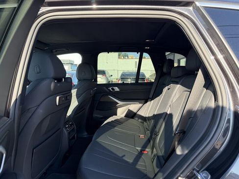 Used 2019 BMW X5 xDrive40i AWD/4WD image 11