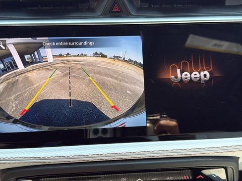 New 2026 Jeep Cherokee Limited image 24