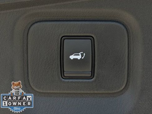 Used 2019 Nissan Pathfinder SL image 29