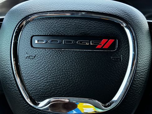 Used 2018 Dodge Charger SXT RWD image 20