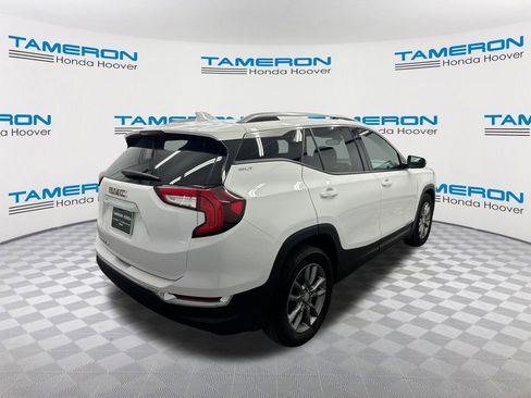 Used 2024 GMC Terrain SLT FWD image 5