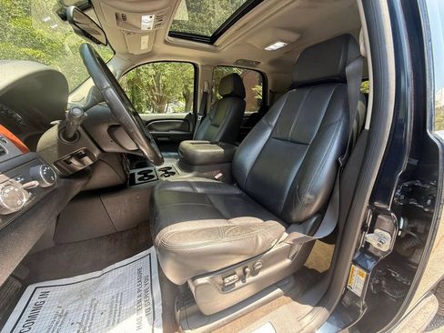 Used 2009 Chevrolet Tahoe LT w/ Luxury Package AWD/4WD image 9