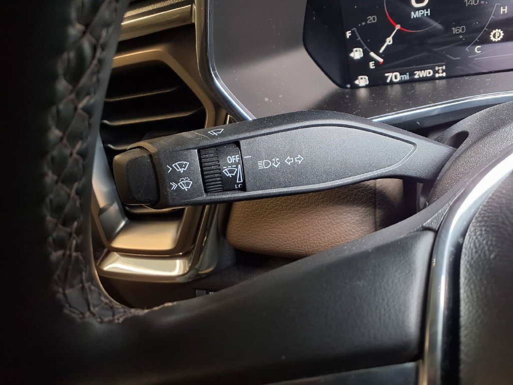 Used 2024 GMC Canyon Denali w/ LPO, Denali Black Edition AWD/4WD image 10
