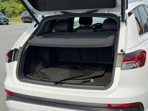 Certified 2023 Audi Q4 e-tron Premium Plus w/ Premium Plus RWD image 19