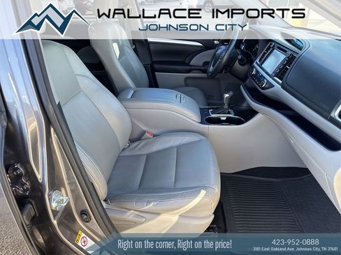 Used 2016 Toyota Highlander XLE image 42