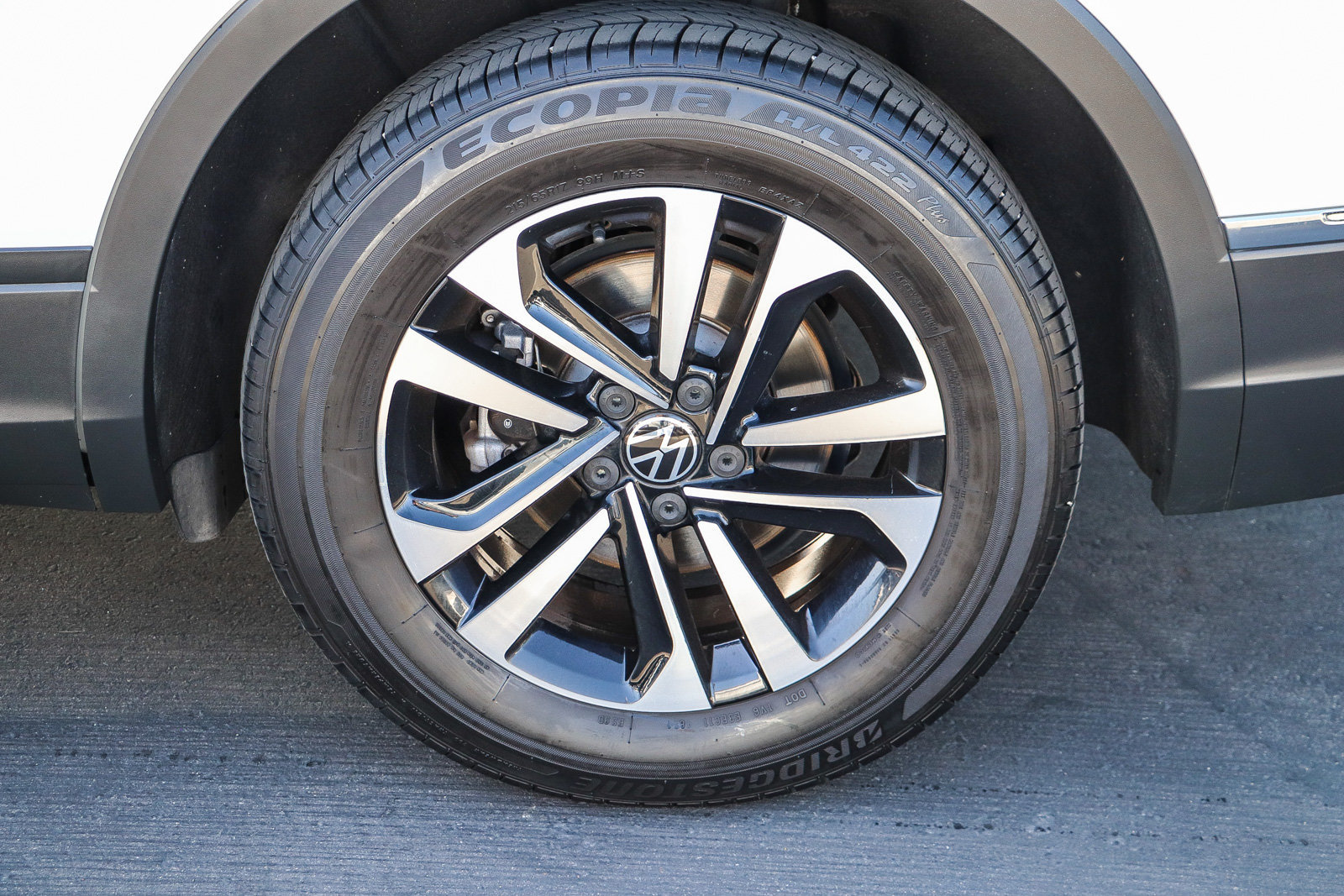 Used 2022 Volkswagen Tiguan S FWD image 12