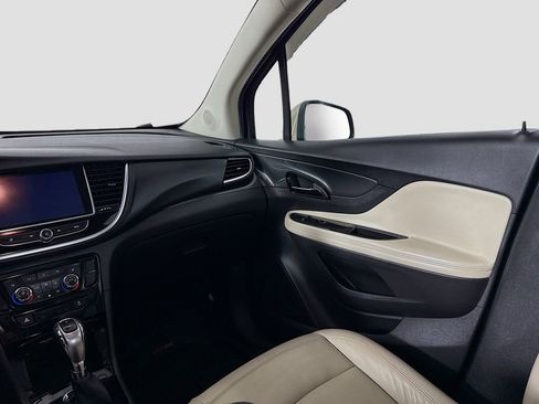 Used 2019 Buick Encore Essence image 15