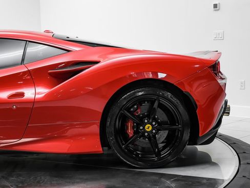 Used 2020 Ferrari F8 Tributo RWD image 18