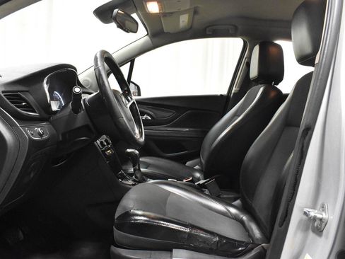 Used 2022 Buick Encore Preferred w/ Safety Package AWD/4WD image 3