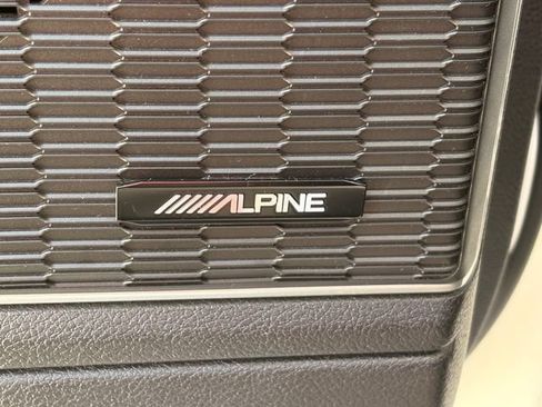 Used 2023 Jeep Grand Cherokee Trailhawk w/ Luxury Tech Group III AWD/4WD image 18