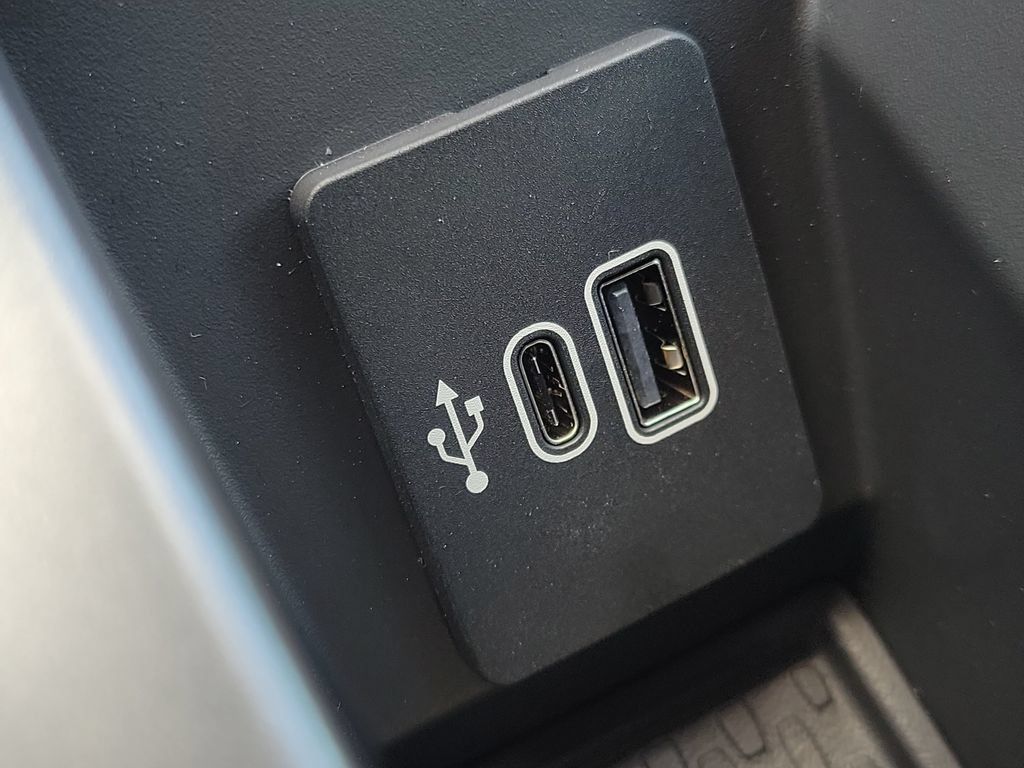 New 2026 Lincoln Nautilus Reserve AWD/4WD image 23