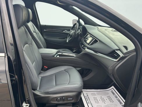 Used 2024 Buick Enclave Essence w/ Experience Buick Package image 27