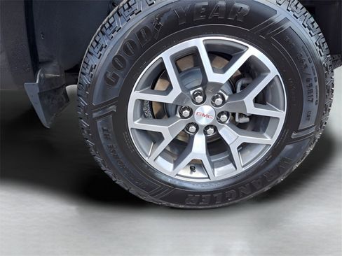 Used 2022 GMC Canyon AT4 w/ Trailering Package image 22