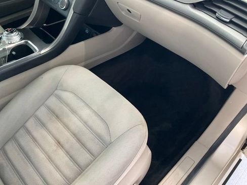 Used 2018 Ford Fusion SE FWD image 21