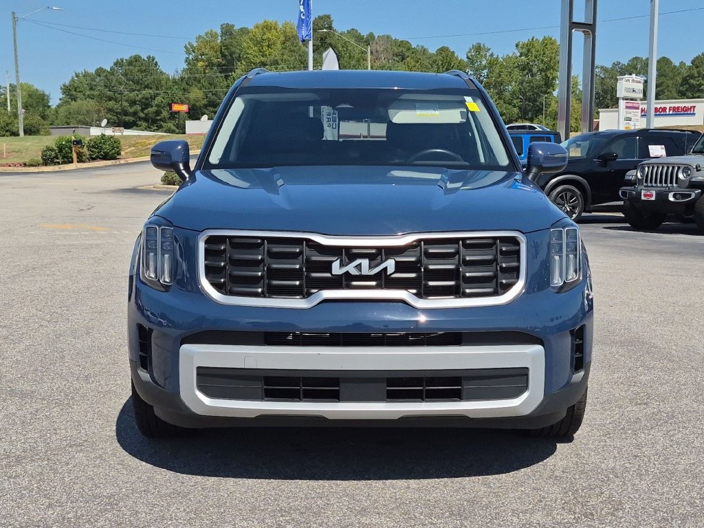 Used 2025 Kia Telluride S FWD image 11