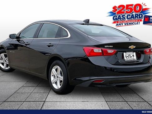 Used 2023 Chevrolet Malibu LT w/ Driver Confidence Package FWD image 12