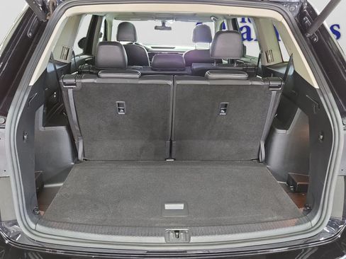 Used 2023 Volkswagen Atlas SE w/ Panoramic Sunroof Package AWD/4WD image 4