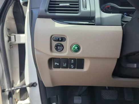 Used 2017 Honda Pilot Touring image 20