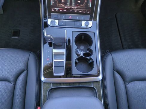 Used 2023 Audi Q7 Premium Plus image 19