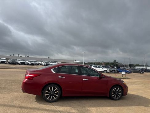 Used 2016 Nissan Altima 2.5 SV FWD image 22
