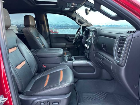 Used 2021 GMC Sierra 1500 AT4 w/ Technology Package AWD/4WD image 10