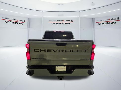 Used 2024 Chevrolet Silverado 1500 Custom w/ Turbomax Blackout Package RWD image 5