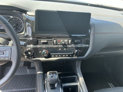 New 2026 Nissan Pathfinder Rock Creek AWD/4WD image 13