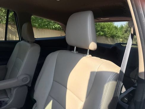 Used 2021 Honda Pilot Touring image 21