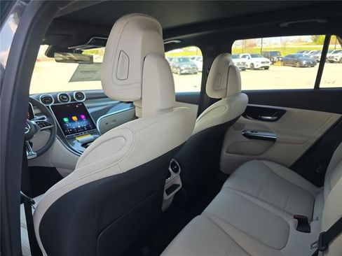New 2026 Mercedes-Benz GLC 300 4MATIC image 17