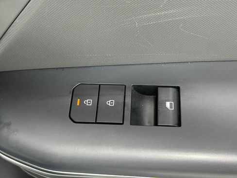 Used 2025 Kia K4 LXS image 18