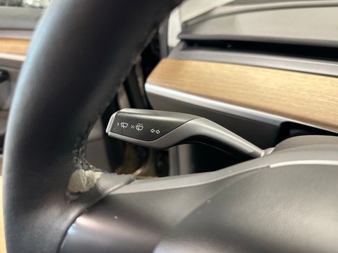 Used 2022 Tesla Model 3 Long Range AWD/4WD image 13