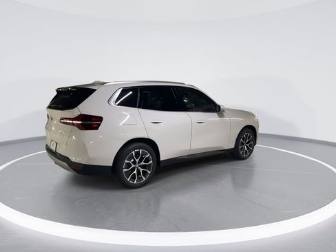 Used 2025 BMW X3 xDrive30i w/ Premium Package image 8