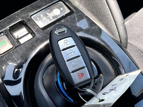 Used 2021 Nissan Leaf SV Plus w/ SV Plus Technology Package FWD image 14