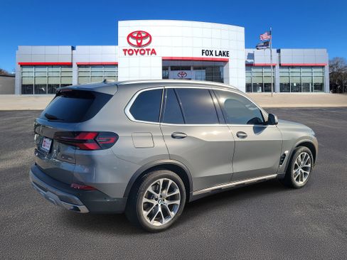 Used 2025 BMW X5 xDrive40i w/ Premium Package image 4