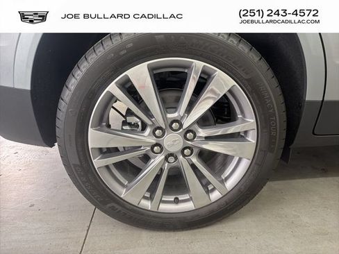 New 2026 Cadillac XT5 Premium Luxury w/ Driver Assist Package FWD image 9