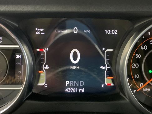 Used 2021 Jeep Wrangler Unlimited Sahara image 33