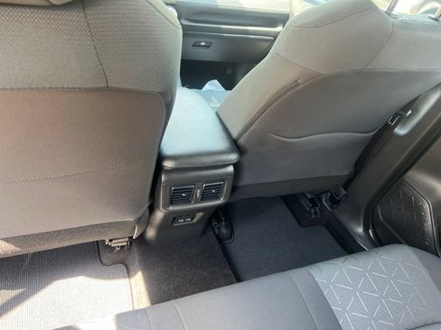 Used 2025 Toyota RAV4 XLE w/ Convenience Package FWD image 21